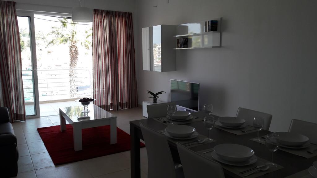 Blue Skies Apartamento Marsaskala Exterior foto
