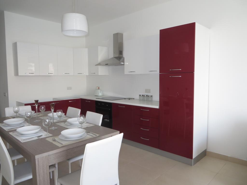 Blue Skies Apartamento Marsaskala Exterior foto
